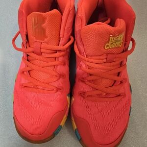 Nike Kyrie 4 'Lucky Charms' 6.5y(big Kids) Mutilcolor